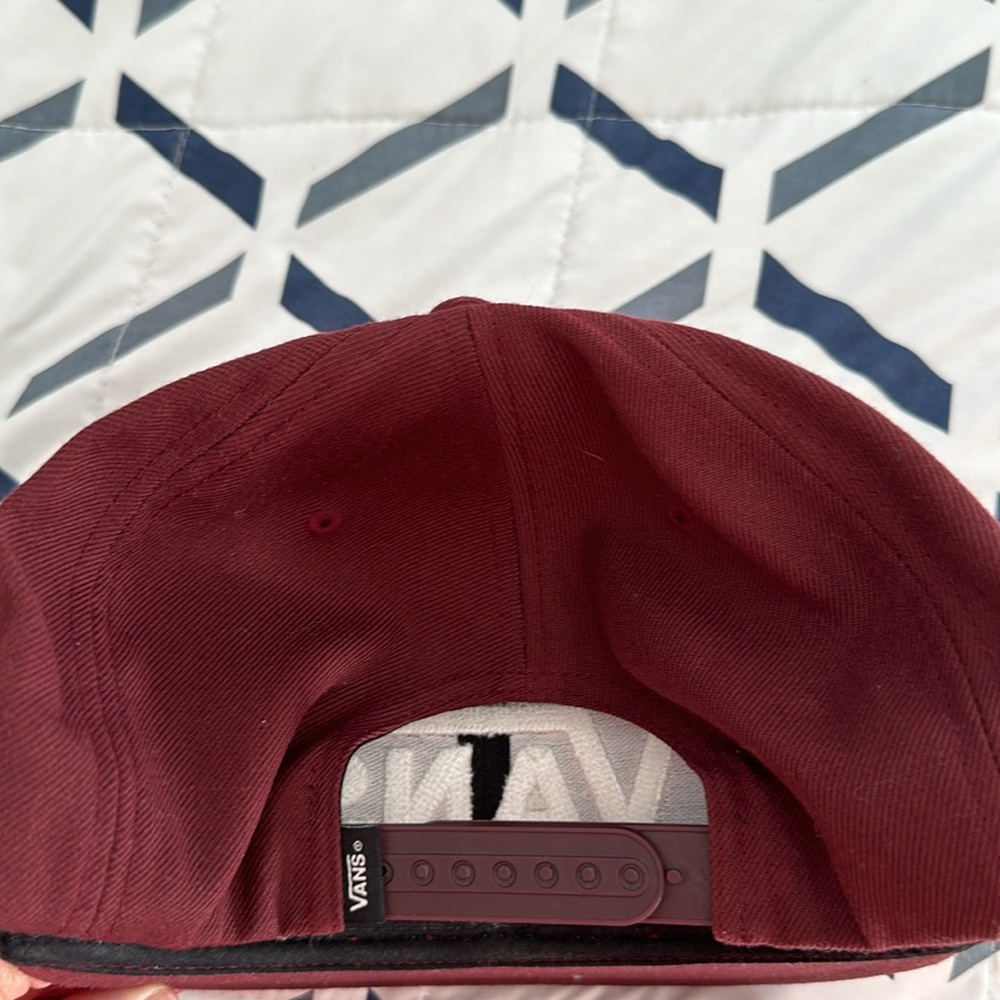 Vans - Picture 3 of 4